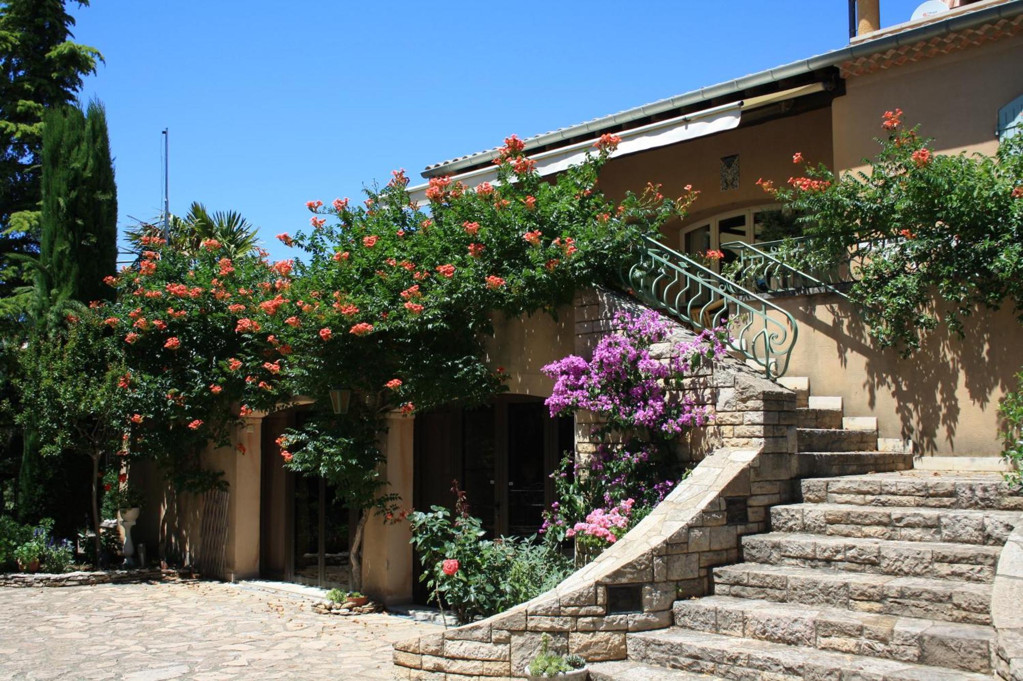 Villa Thebaide Chambres D'Hotes Laudun Екстер'єр фото