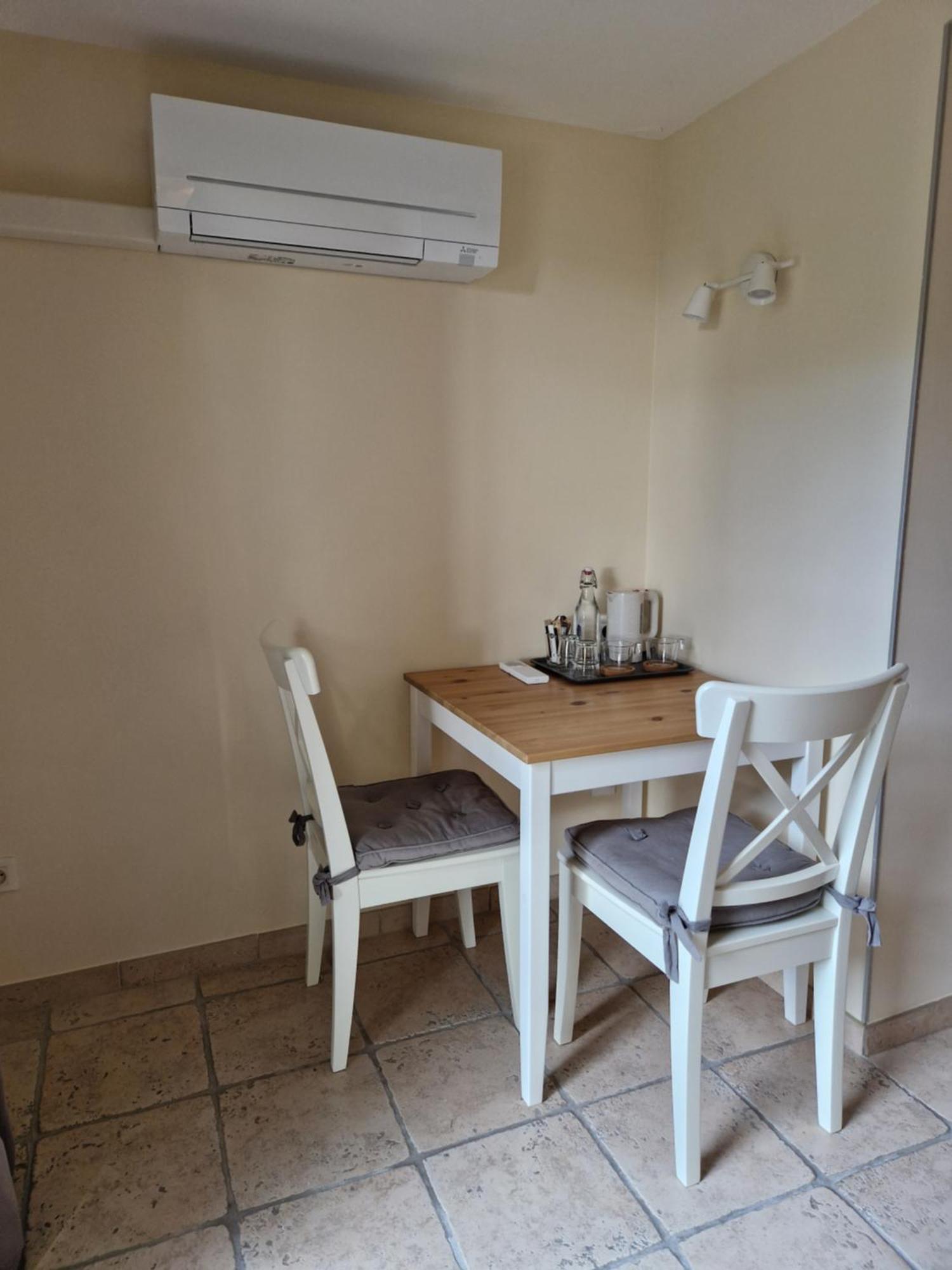 Villa Thebaide Chambres D'Hotes Laudun Номер фото